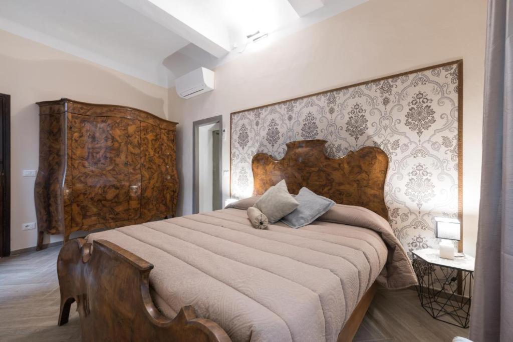 The Hobbit Guelfa Apartment Florence Exterior photo